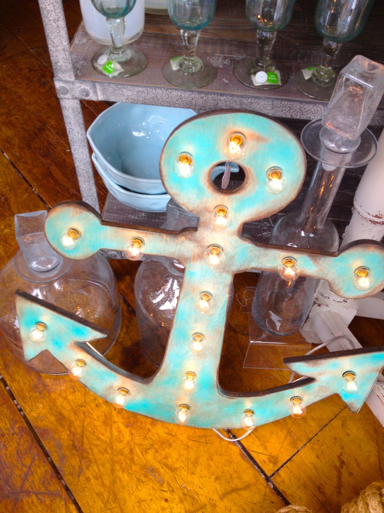 Really loved this aqua anchor tricked out with lights, too. 